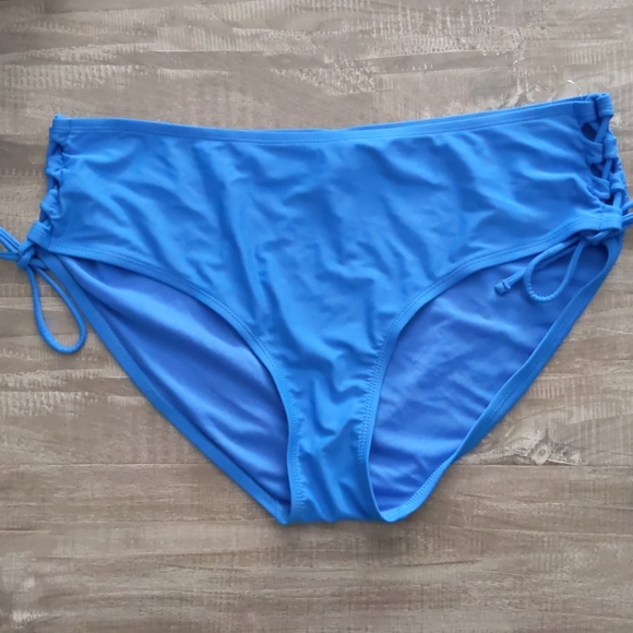 Time and Tru Women's Solid High Waist Swims bottom - Picture 5 of 8